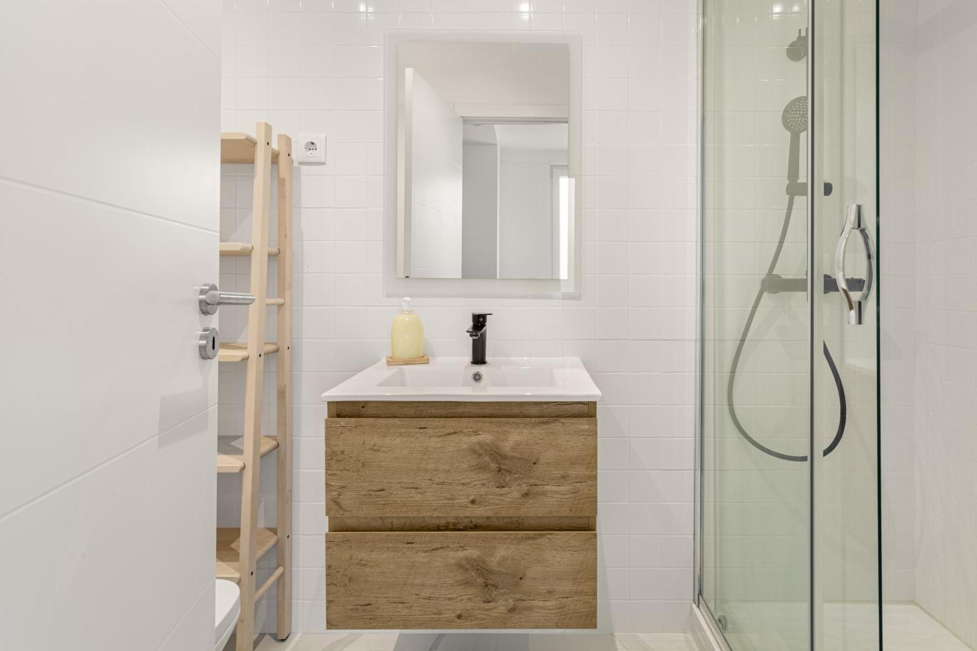 Joivy Minimalistic Apt W Patio In Principe Real 리스본 외부 사진