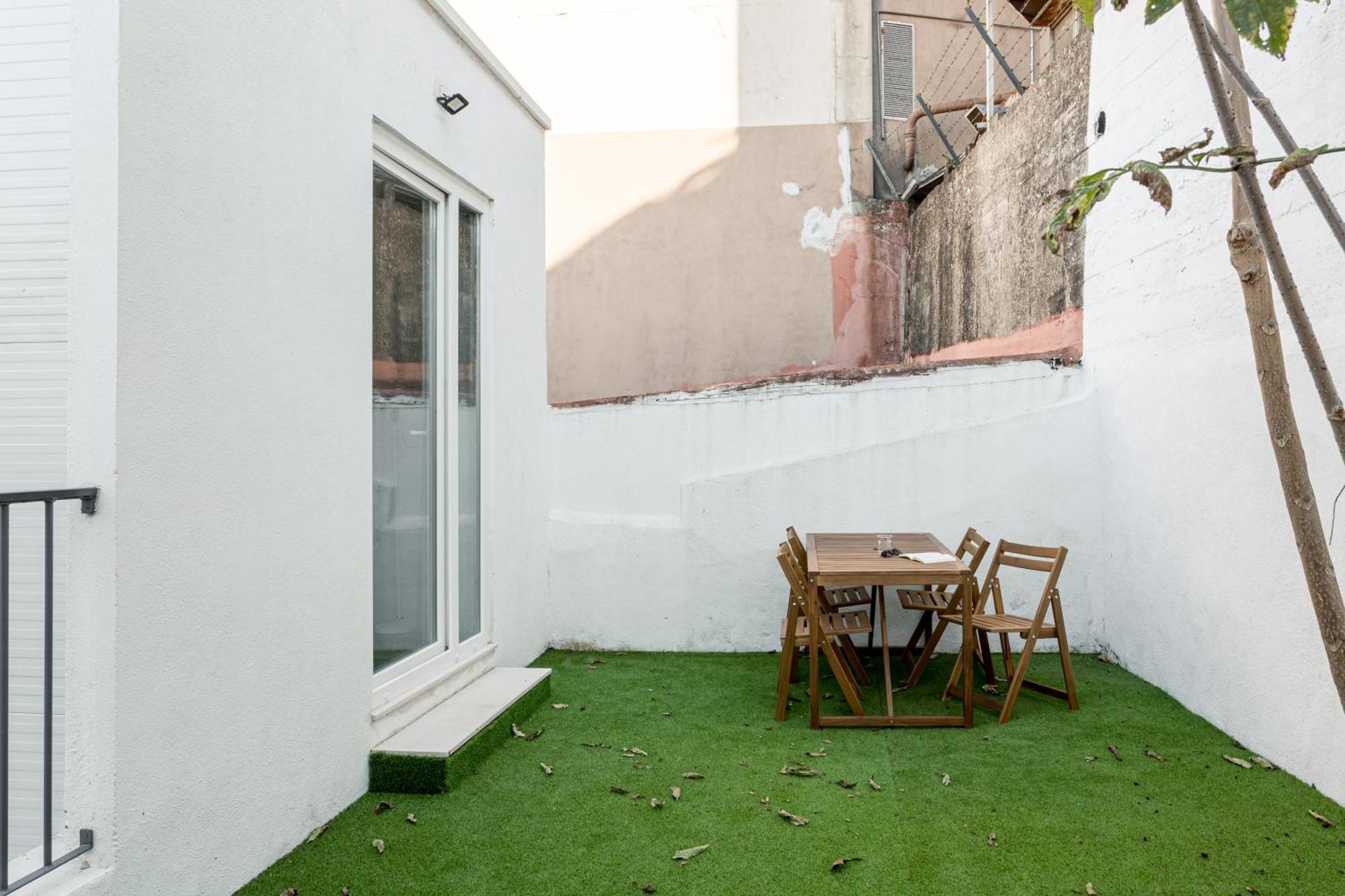 Joivy Minimalistic Apt W Patio In Principe Real 리스본 외부 사진